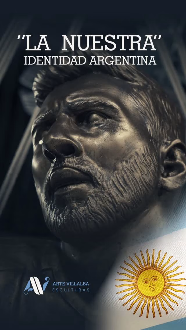 “La Nuestra” es lo que identifica a nuestro juego.
Kempes, el Diego y Messi representan nuestro potrero, nuestra hinchada, nuestra unión, nuestra pasión, nuestra liga y, por sobre todas las cosas, NUESTRA IDENTIDAD: nuestra manera de vivir el fútbol.
Es esa forma única de jugar, de sentir y de defender la camiseta hasta el último segundo.
¡Vamos, Argentina, carajo!
Estamos orgullosos de ustedes porque representan en la cancha lo que somos como pueblo: coraje, entrega, talento, corazón y un amor infinito por nuestros colores.
Mañana, pase lo que pase, el orgullo por esta Selección ya es eterno. 🇦🇷
#Mundial2026 #FinalDelMundial #SeleccionArgentina #VamosArgentina #ArteVillalba