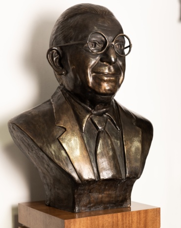 Busto Homenaje a Pablo Jorge Dellepiane - Escultura - Villalba - artevillalva