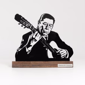 Tierra: Atahualpa Yupanqui. Escultura en Hierro.